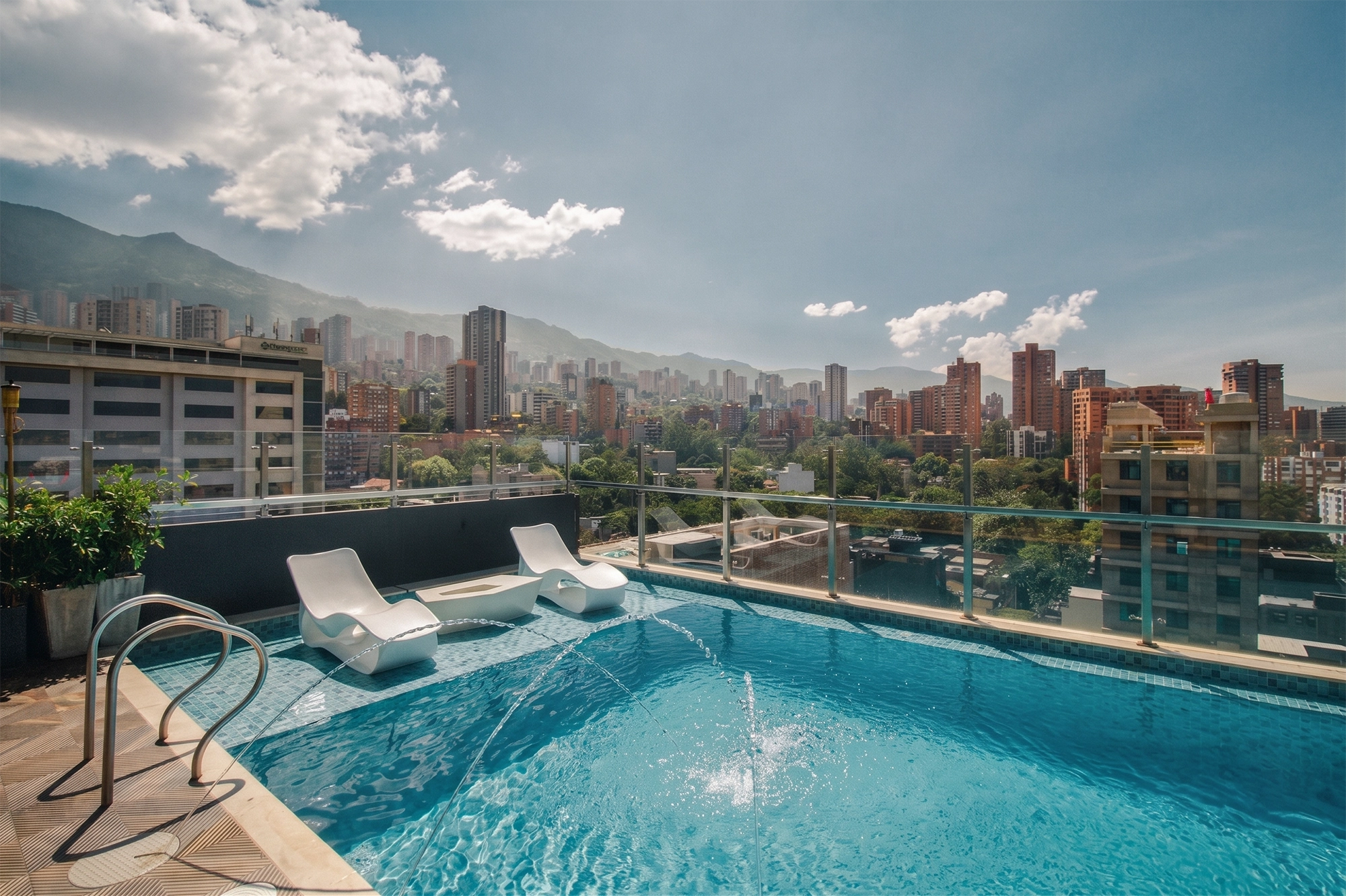 Medellín stay, 3